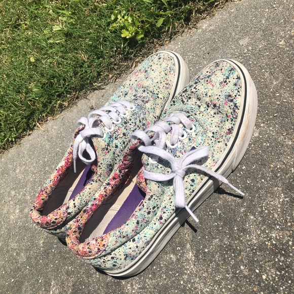 Vans - Picture 1 of 3